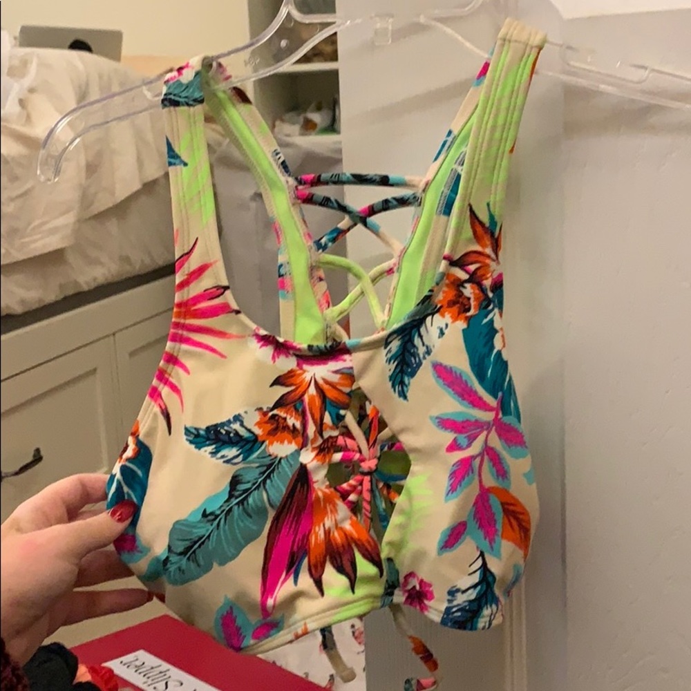 SUPER pretty bathing suit